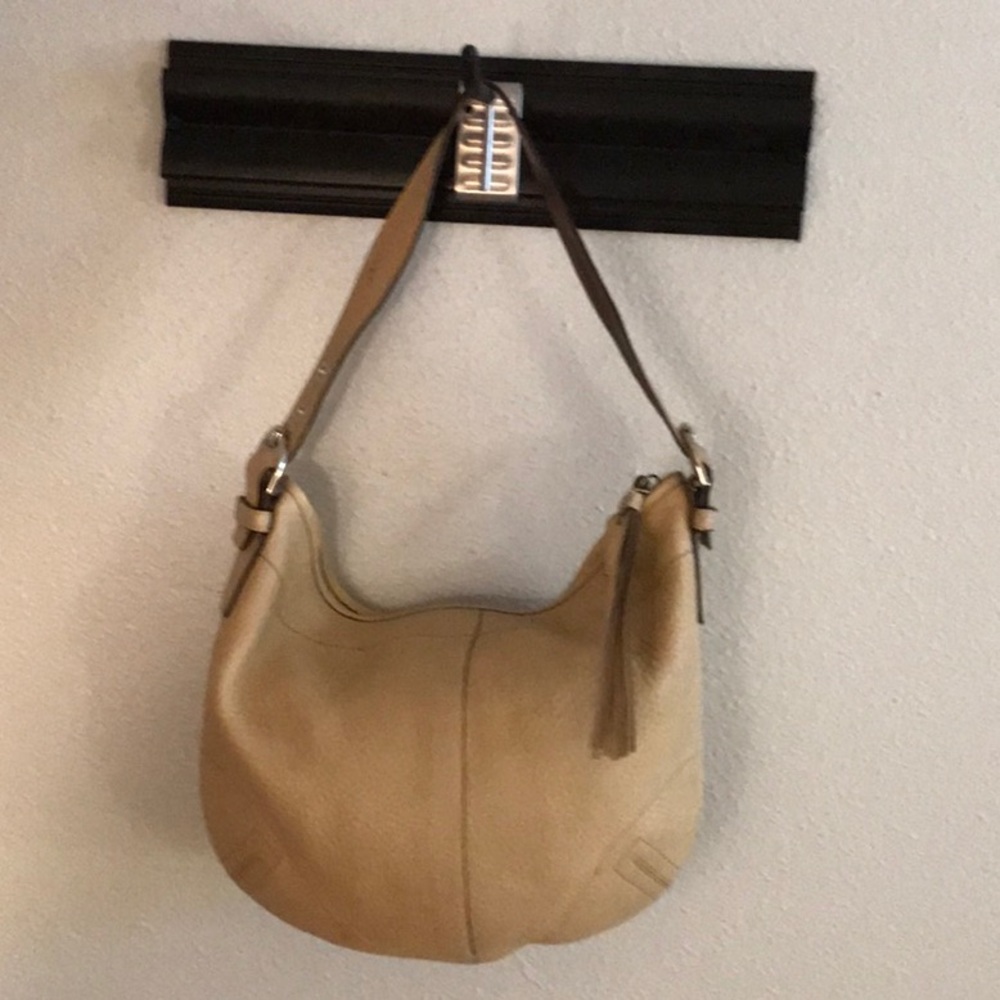 VINTAGE COACH CREAM IVORY PEBBLED LEATHER SHOULDER BAG NO HANG TAG